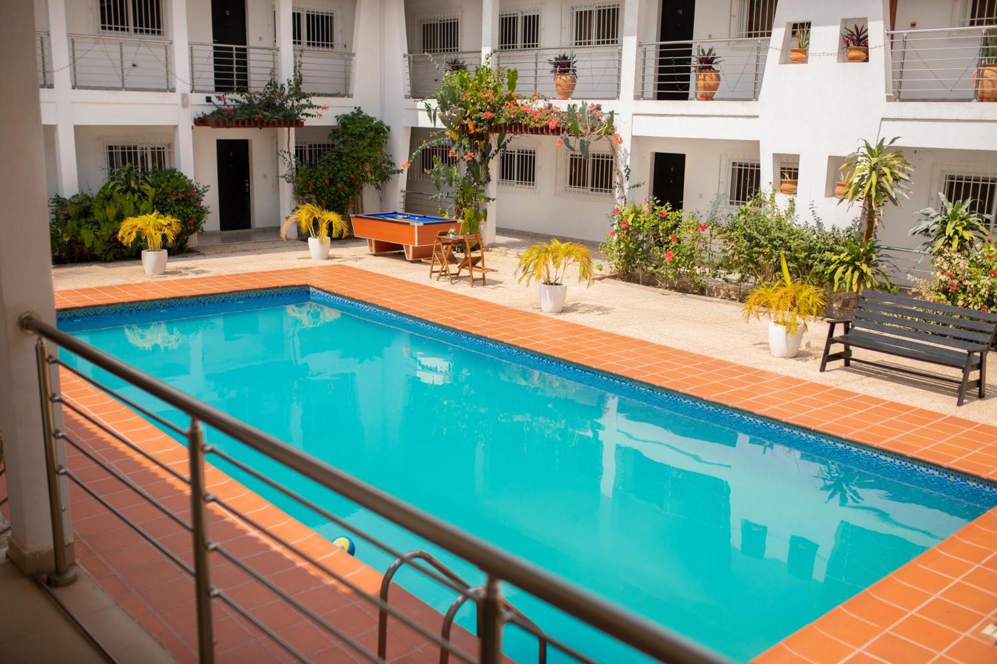 Bragha Apartments And Hotel Sekondi-Takoradi Esterno foto
